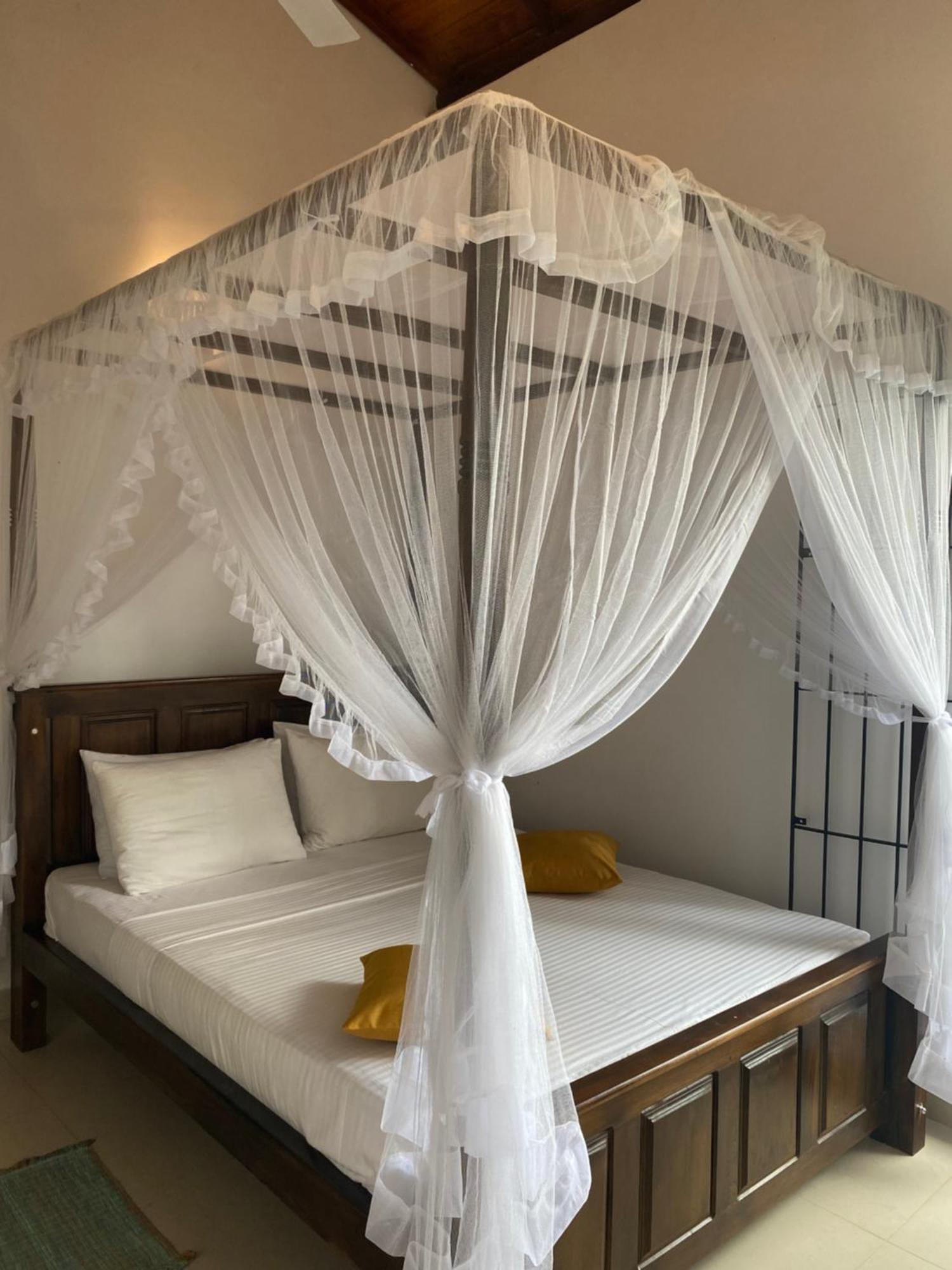 Villa Lake Mountain Weligama Exterior photo