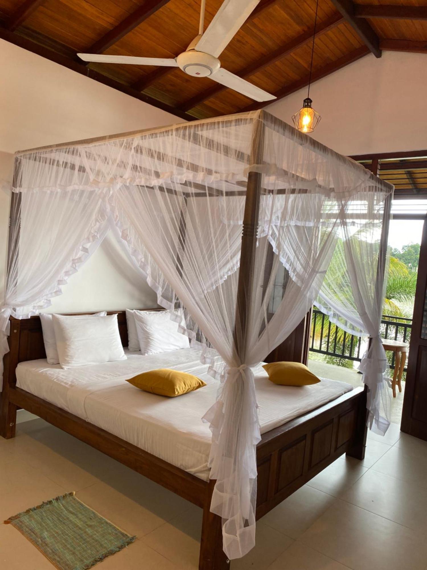 Villa Lake Mountain Weligama Exterior photo