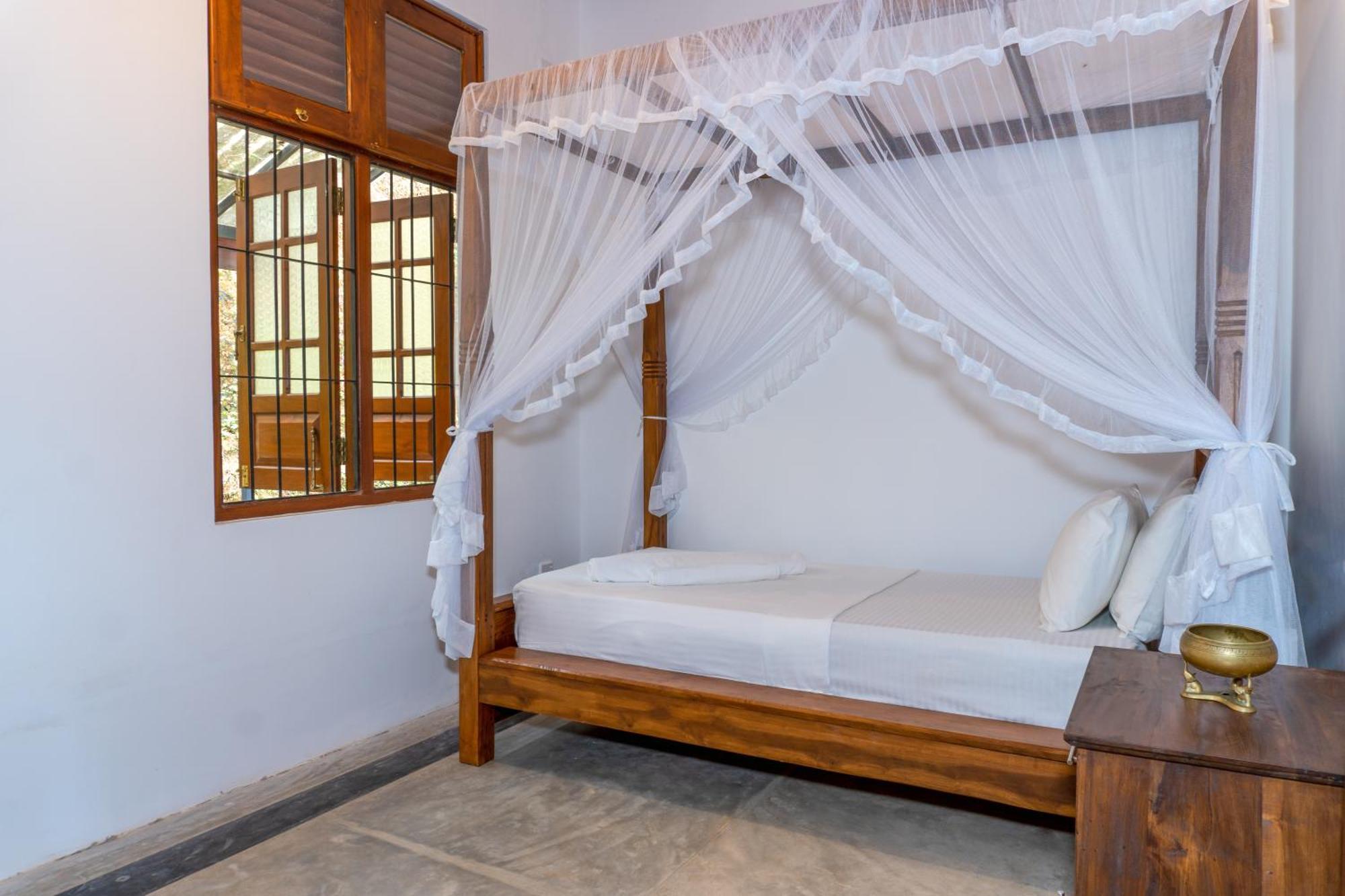 Villa Lake Mountain Weligama Exterior photo