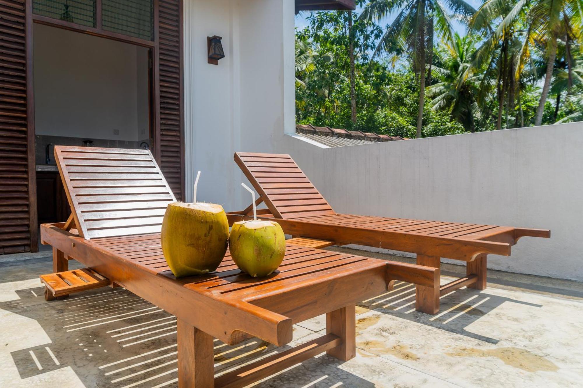 Villa Lake Mountain Weligama Exterior photo